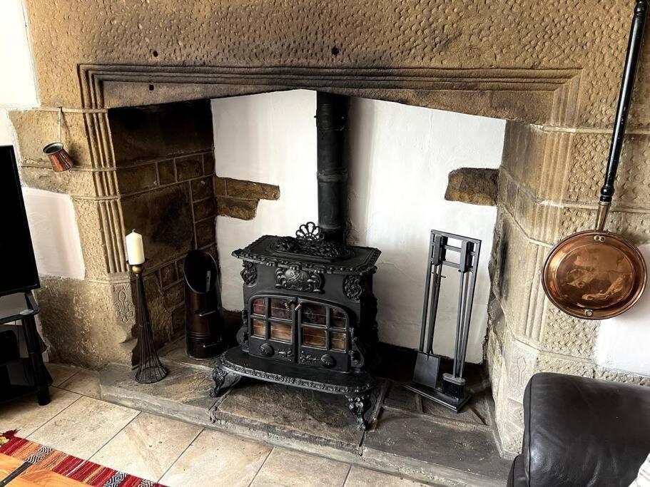 17Th Century Cottage With Hidden Garden Steeton Kültér fotó